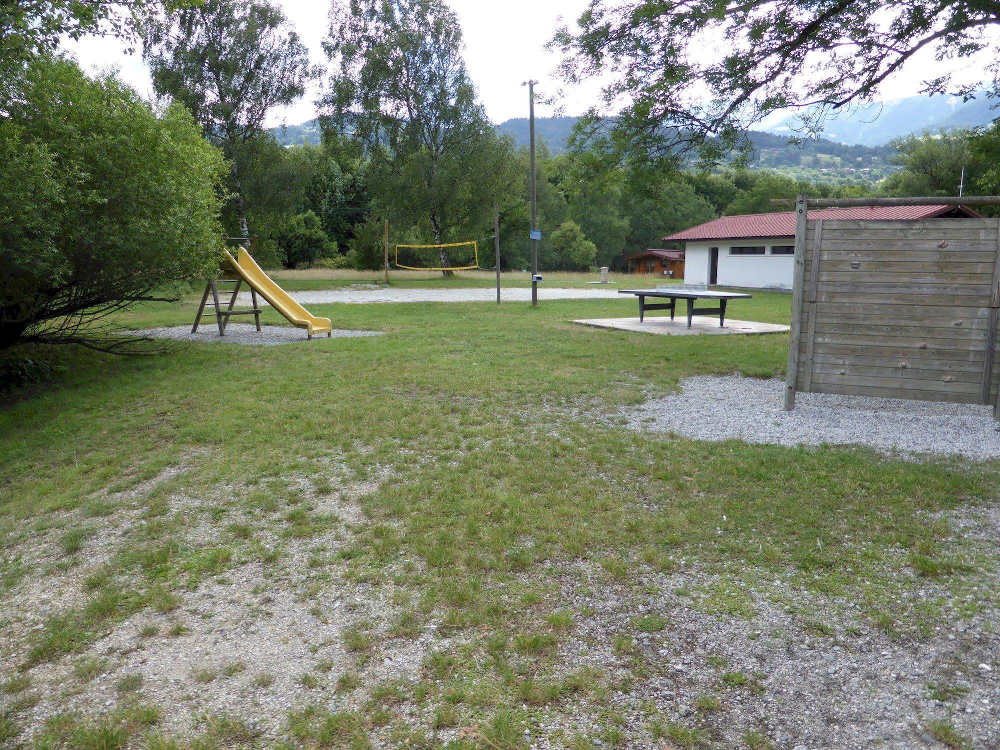 Camping L'Ecureuil - Mont-Blanc Village Domancy Exterior foto
